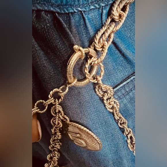 Authentic CHANEL B 13P No.5 CC Chain Belt/Necklace - Picture 6 of 16